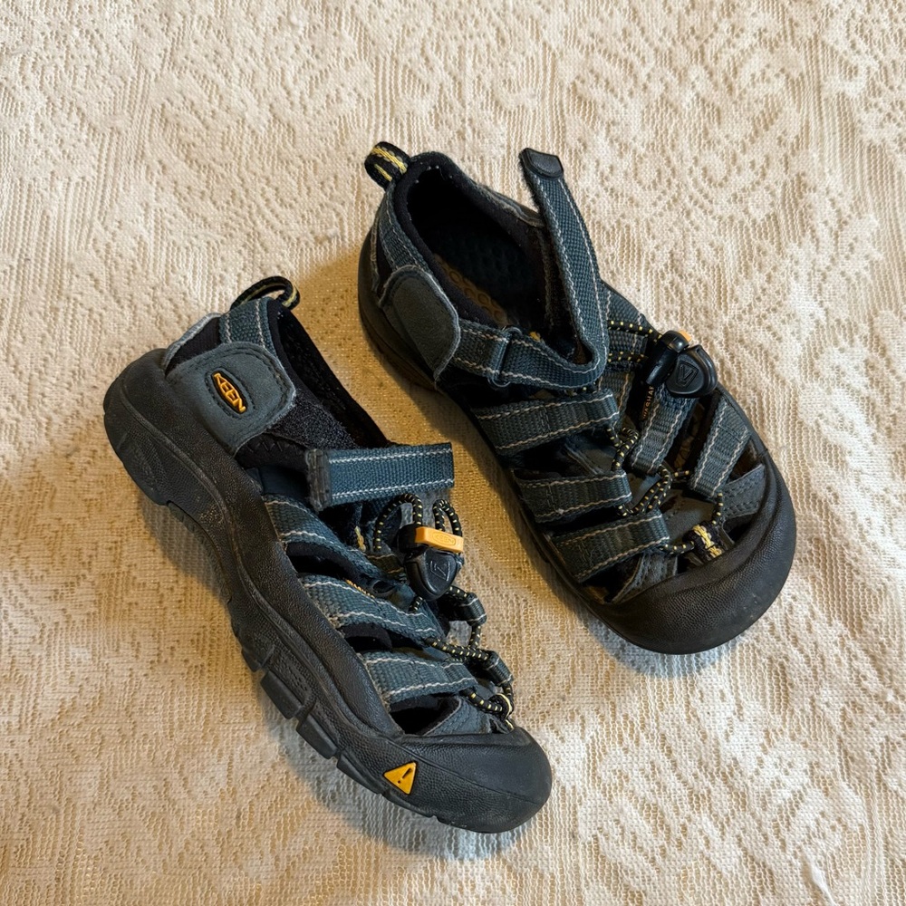 Keen kids Newport H2 waterproof sandals